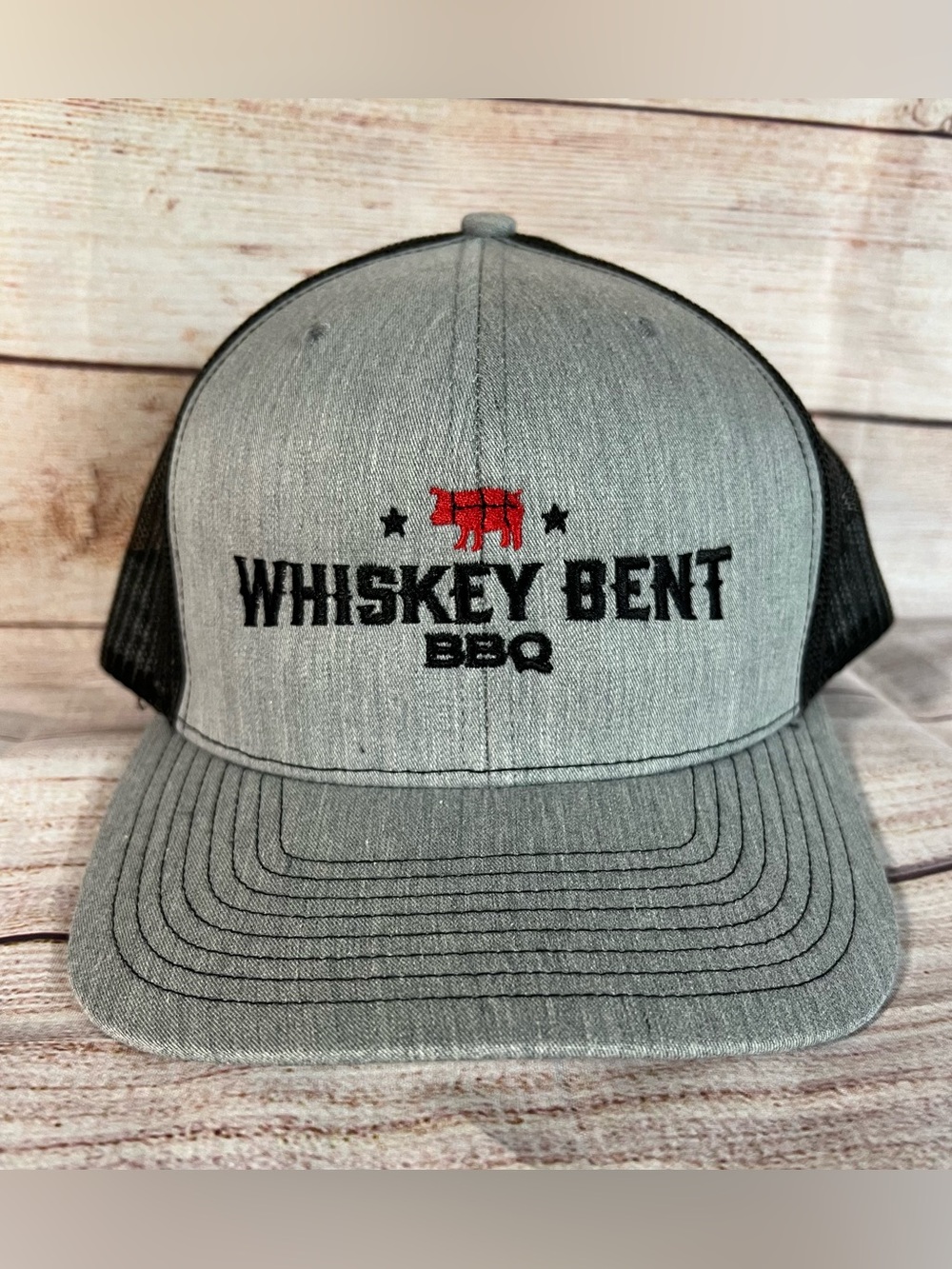 NWOT WHISKEY BENT BARBECUE TRUCKER HAT, BBQ GRILLING